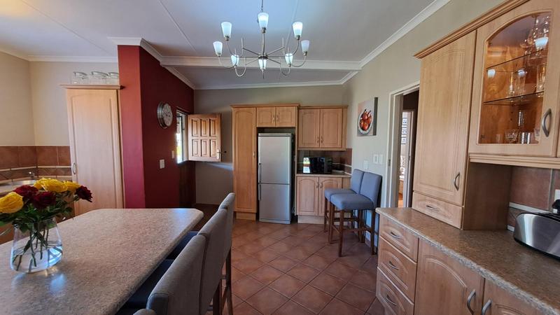4 Bedroom Property for Sale in Albertinia Western Cape